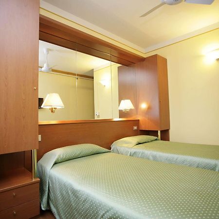 Hotel Ezzelino San Zenone Buitenkant foto