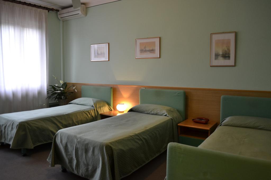 Hotel Ezzelino San Zenone Buitenkant foto