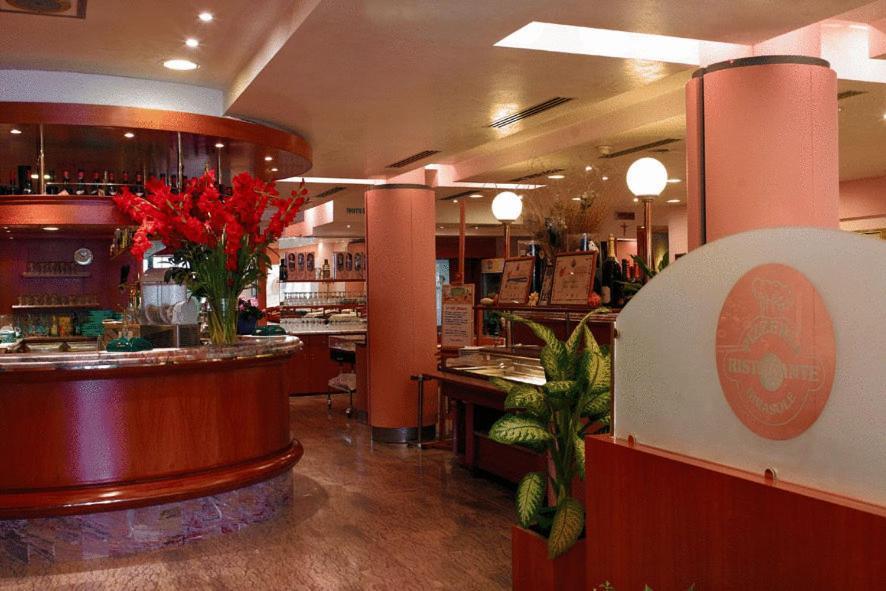 Hotel Ezzelino San Zenone Buitenkant foto