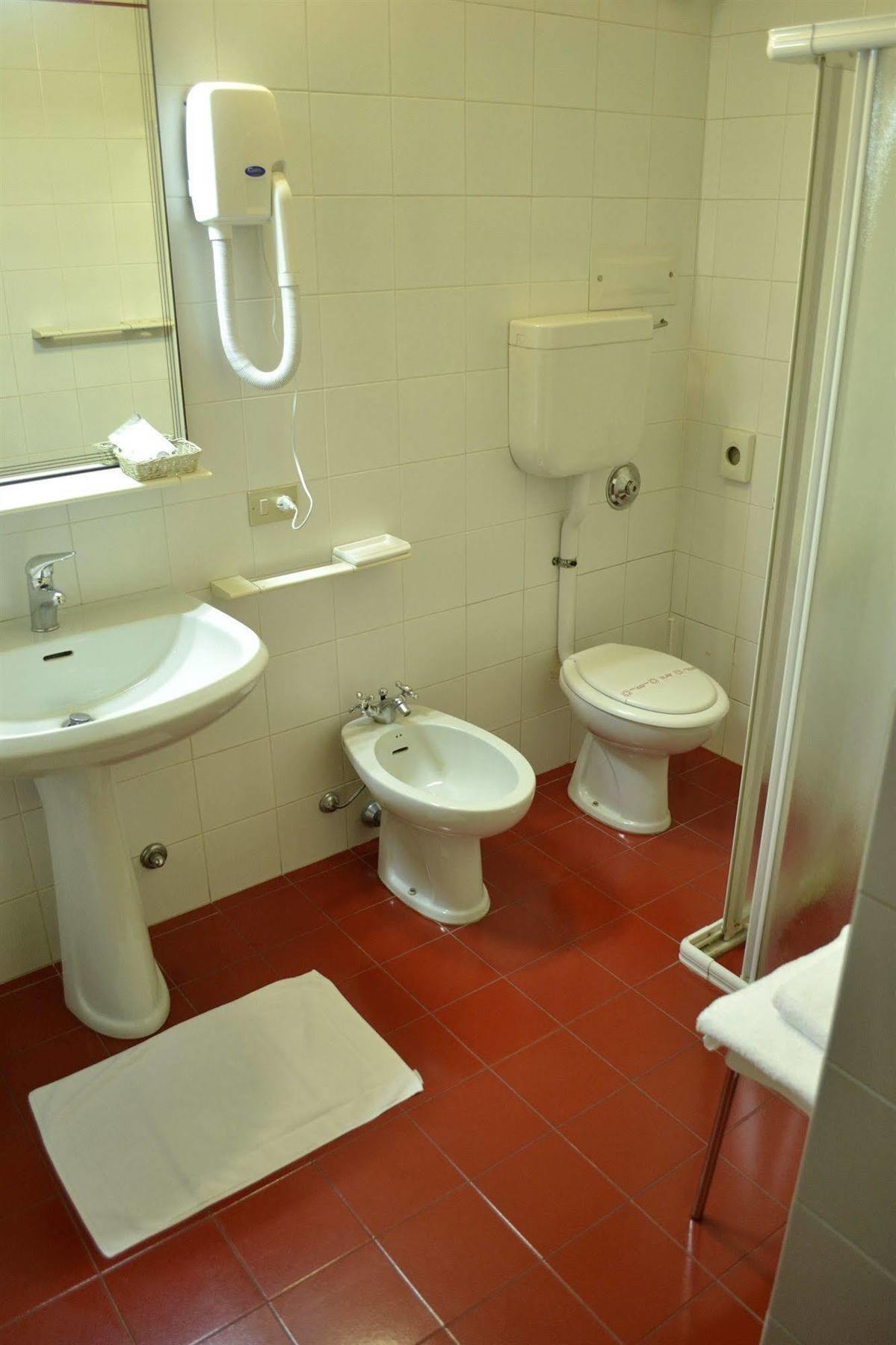 Hotel Ezzelino San Zenone Buitenkant foto