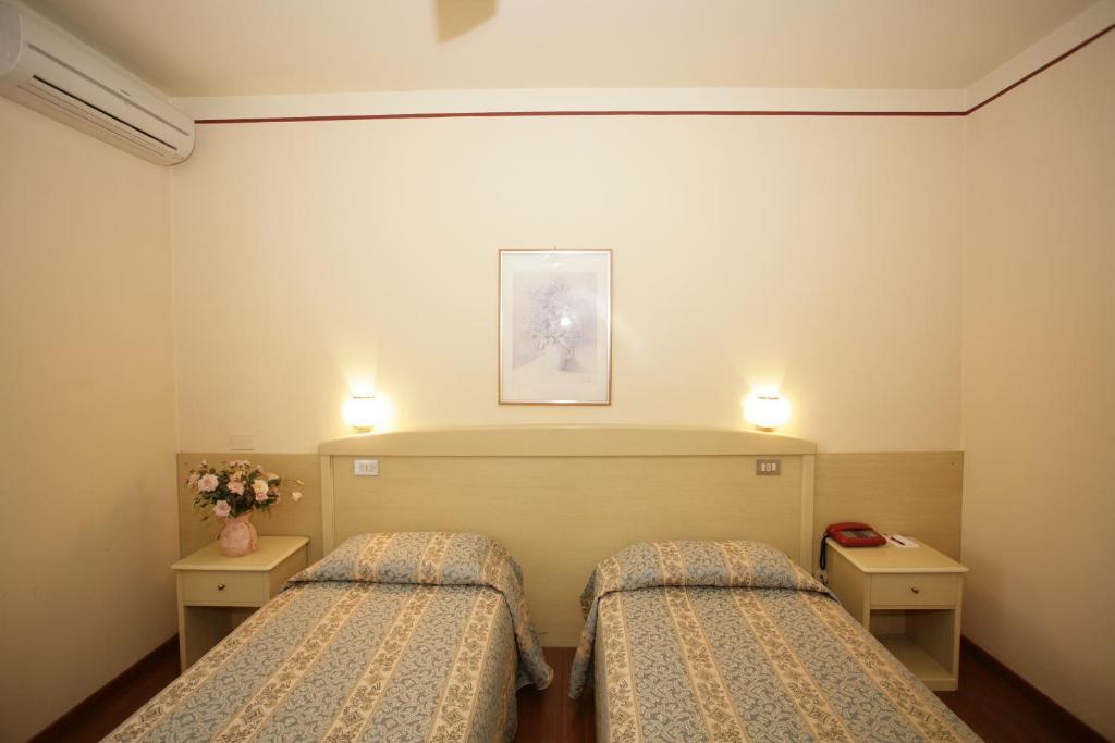 Hotel Ezzelino San Zenone Kamer foto